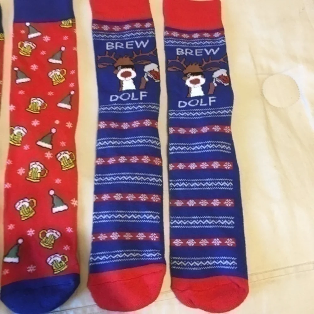 3 pairs of women’s Christmas socks